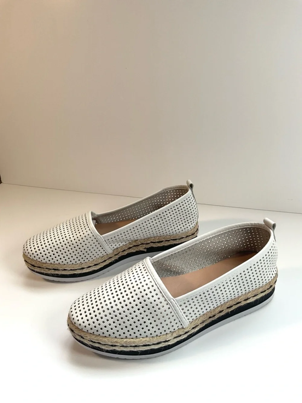 Women’s White Perforated Espadrille Slip On Flats Size 6 Lightweight Comfort
